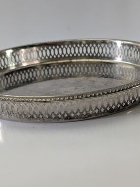 Vintage Elegance Silver Plated Decorative Round Serving Tray 10" artichoke leaf